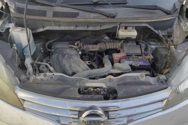 Used Nissan NV200 2016 Revised Version 1.6L CVT Luxury Edition Engine Bay