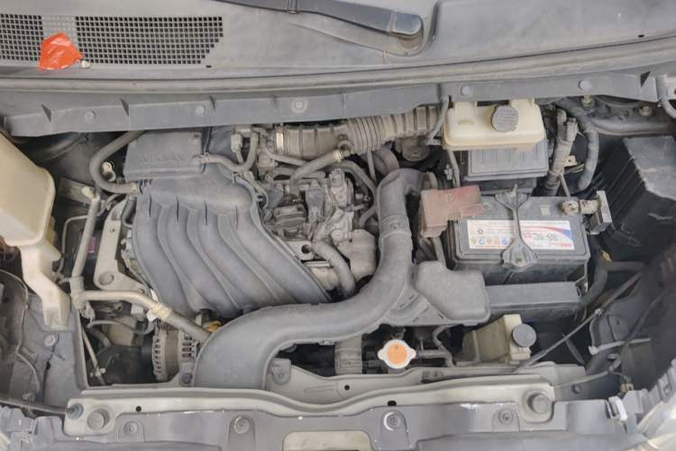 Used Nissan NV200 2016 Revised Version 1.6L CVT Luxury Edition Engine Bay