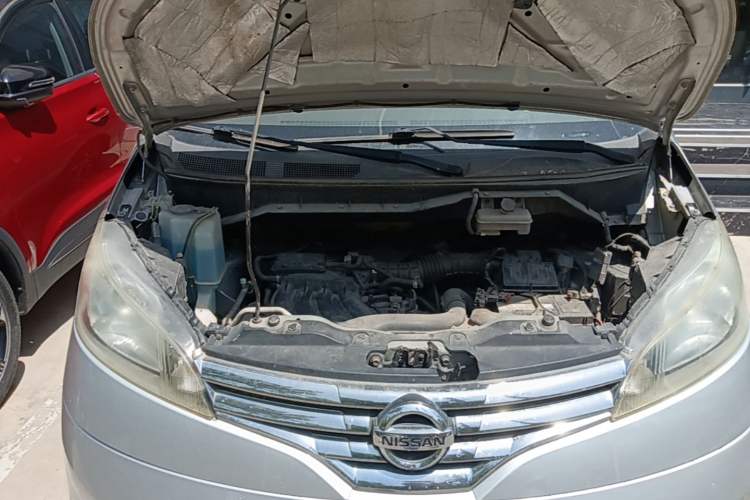 Used Nissan NV200 2016 Revised Version 1.6L CVT Luxury Edition Engine Bay