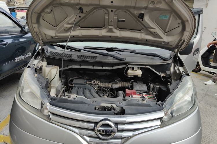 Used Nissan NV200 2016 Revised Version 1.6L CVT Luxury Edition Engine Bay