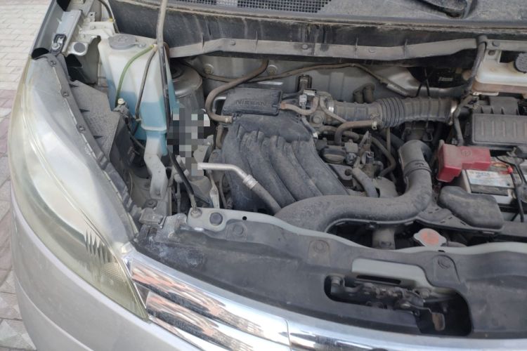 Used Nissan NV200 2016 Revised Version 1.6L CVT Deluxe Edition Engine Bay Right