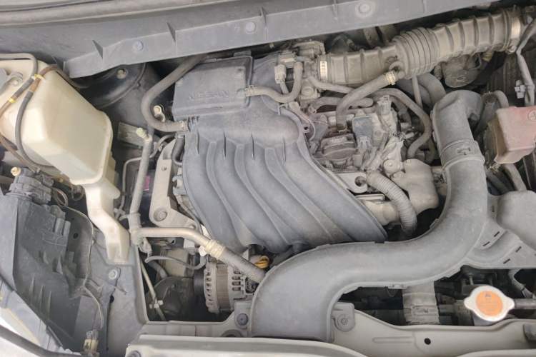 Used Nissan NV200 2016 Revised Version 1.6L CVT Luxury Edition Engine Bay Right