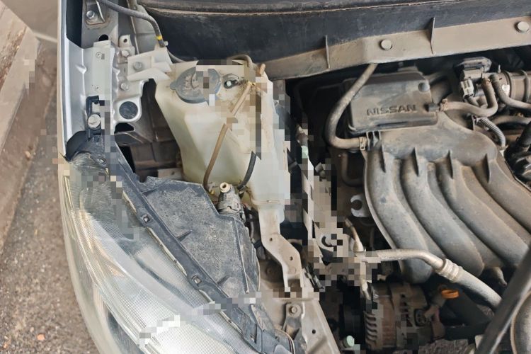 Used Nissan NV200 2016 1.6L Manual Luxury Model Engine Bay Right