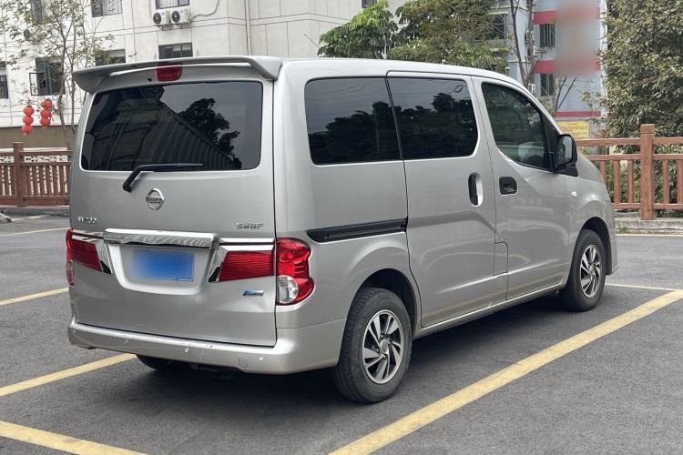 Used Nissan NV200 2016 Revised Version 1.6L CVT Luxury Edition Exterior 8