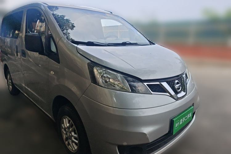 Used Nissan NV200 2016 1.6L Manual Luxury Model Front Right 45 Deg