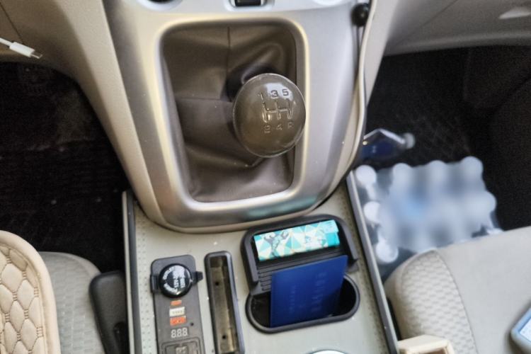 Used Nissan NV200 2016 Revised Version 1.6L Manual Luxury Edition Gear Lever
