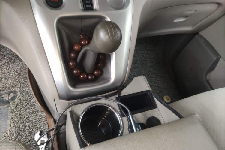Used Nissan NV200 2016 Revised Version 1.6L Manual Luxury Edition Gear Lever