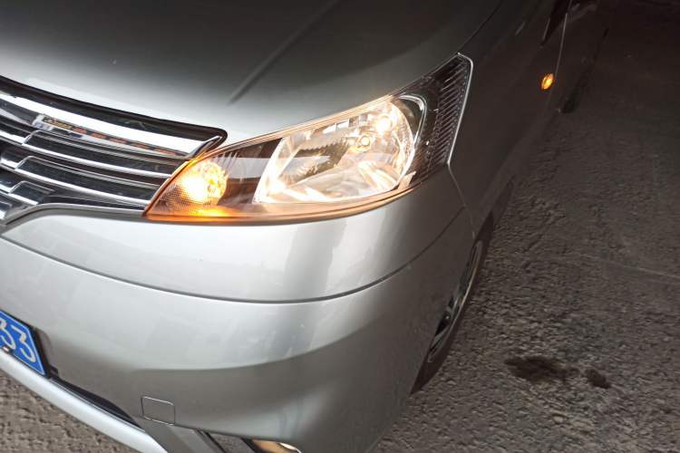 Used Nissan NV200 2016 Revised Version 1.6L CVT Luxury Edition Left Front Headlight