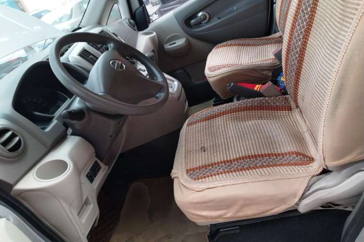 Used Nissan NV200 2016 Revised Version 1.6L CVT Luxury Edition Left Front Seat