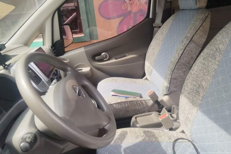 Used Nissan NV200 2016 Revised Version 1.6L CVT Luxury Edition Left Front Seat