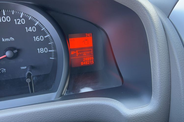Used Nissan NV200 2016 Revised Version 1.6L Manual Luxury Edition Odometer Close Up