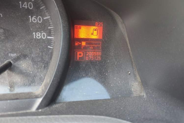 Used Nissan NV200 2016 Revised Version 1.6L CVT Luxury Edition Odometer Close Up