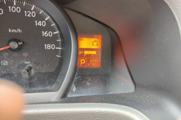 Used Nissan NV200 2016 Revised Version 1.6L CVT Luxury Edition Odometer Close Up