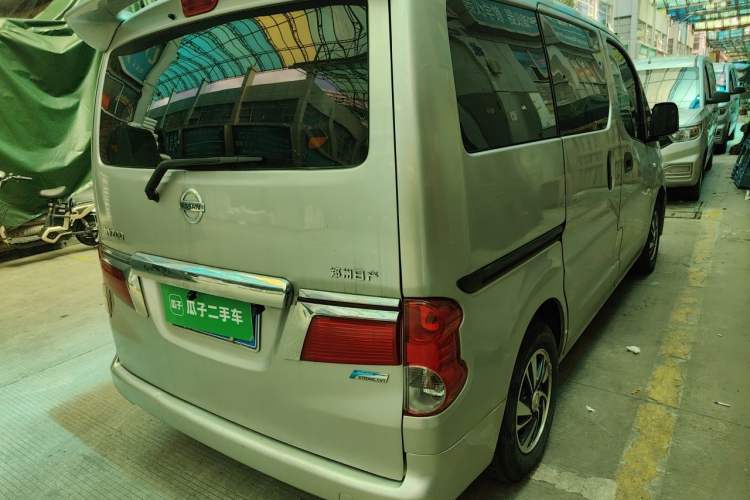 Used Nissan NV200 2016 Revised Version 1.6L CVT Luxury Edition Rear Right 45 Deg