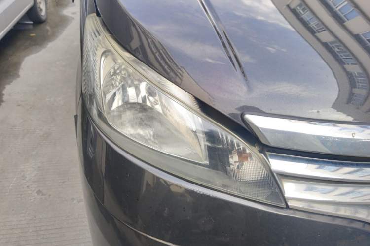 Used Nissan NV200 2016 Revised Version 1.6L CVT Luxury Edition Right Front Headlight