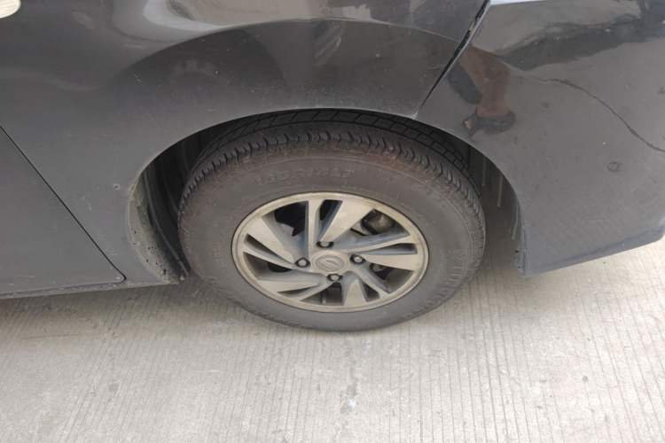 Used Nissan NV200 2016 Revised Version 1.6L CVT Luxury Edition Right Front Wheel Hub