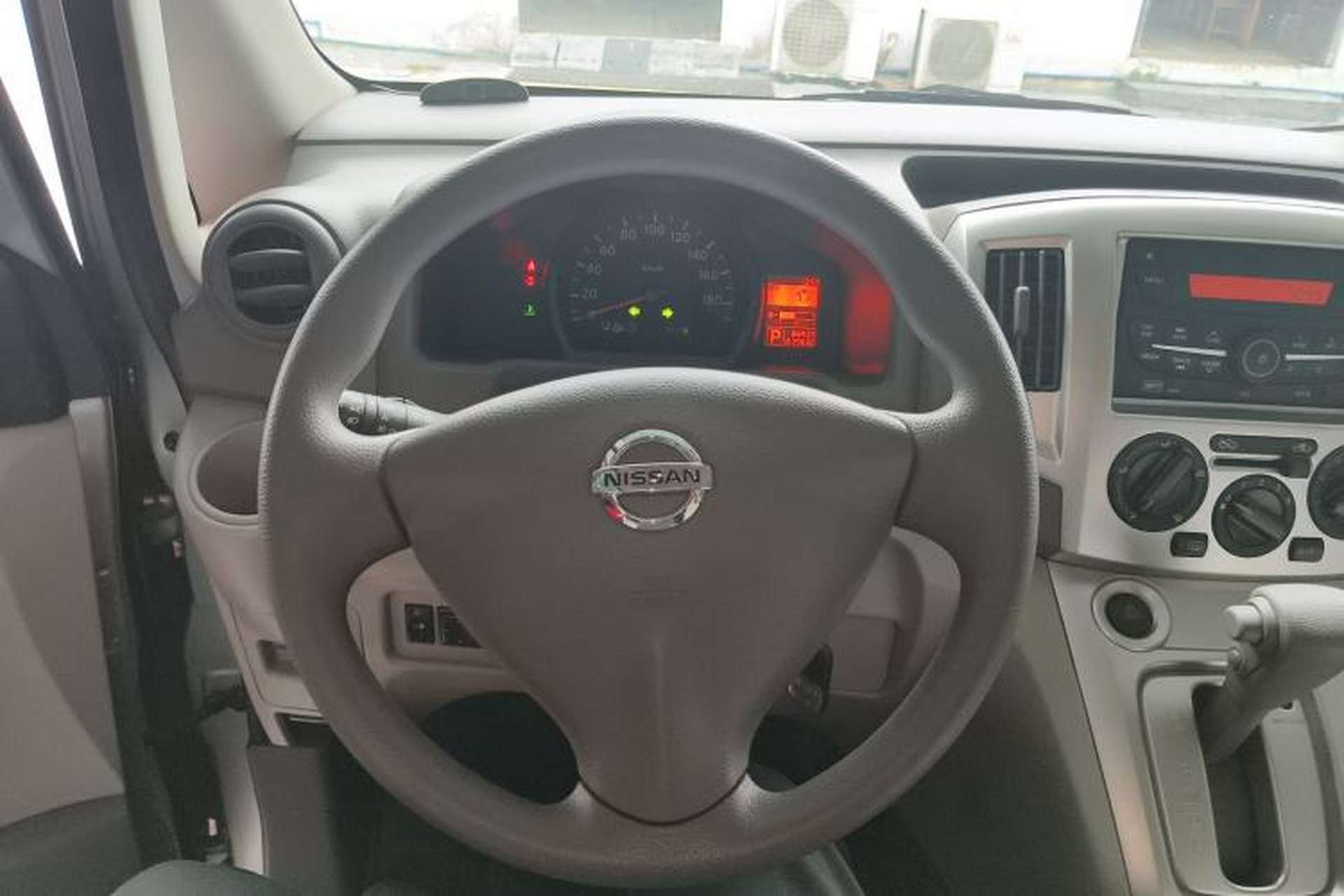 Used Nissan NV200 2016 Revised Version 1.6L CVT Luxury Edition Steering Wheel