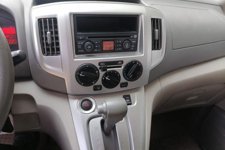Used Nissan NV200 2016 1.6L CVT Luxury Model Audio And AC Panel