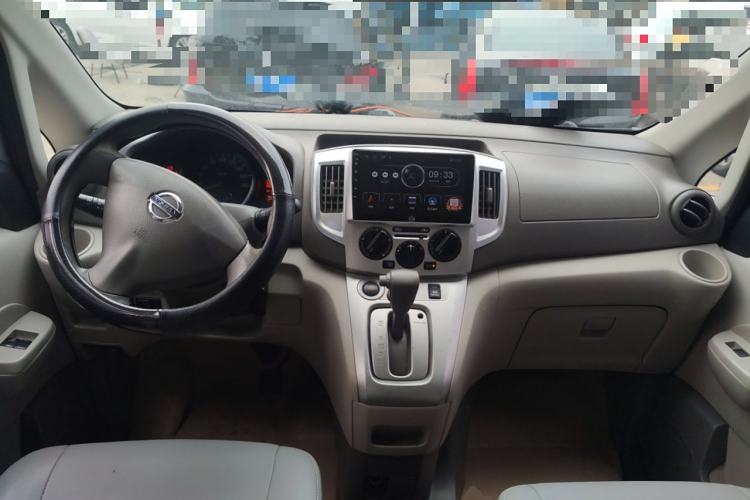 Used Nissan NV200 2016 Revised Version 1.6L CVT Luxury Edition Center Console