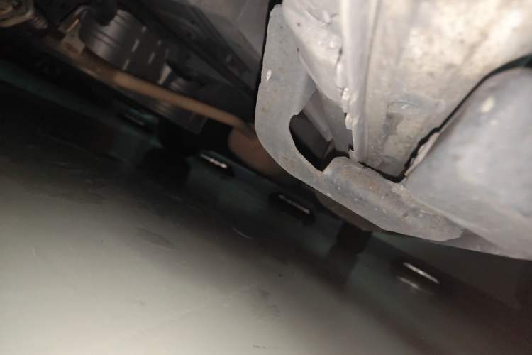 Used Nissan NV200 2016 1.6L CVT Luxury Model Chassis Front Left