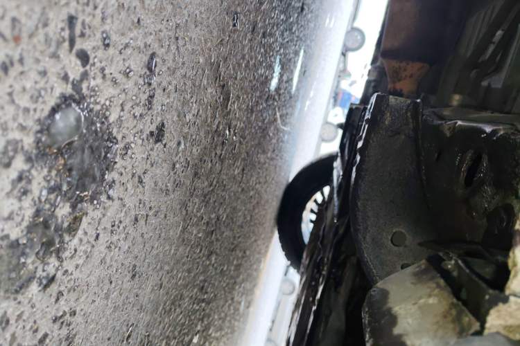 Used Nissan NV200 2016 1.6L CVT Deluxe Model Chassis Front Right