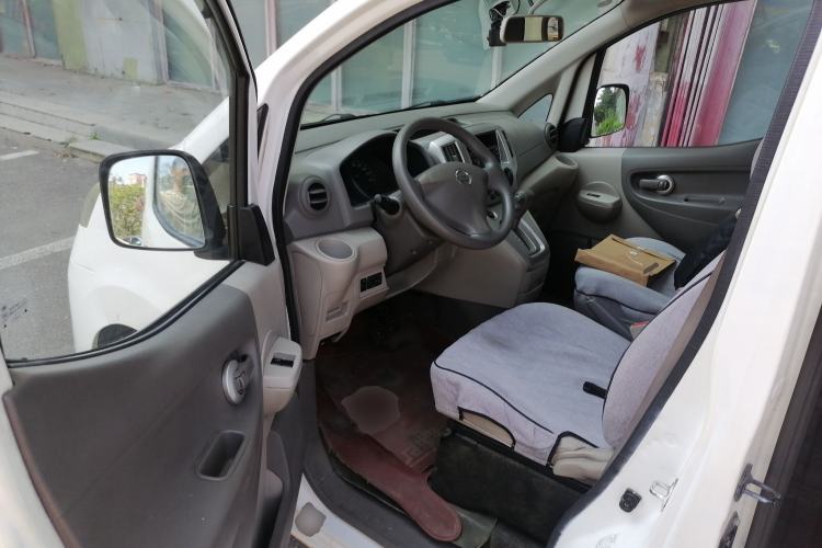 Used Nissan NV200 2016 1.6L CVT Luxury Model Driver Seat