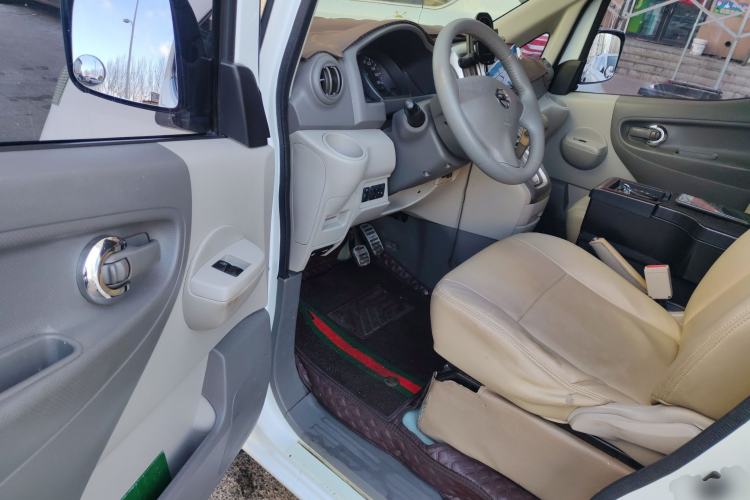 Used Nissan NV200 2016 1.6L CVT Deluxe Model Driver Seat