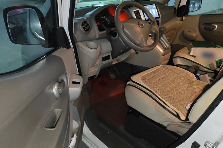 Used Nissan NV200 2016 Revised Version 1.6L CVT Luxury Edition Driver Seat