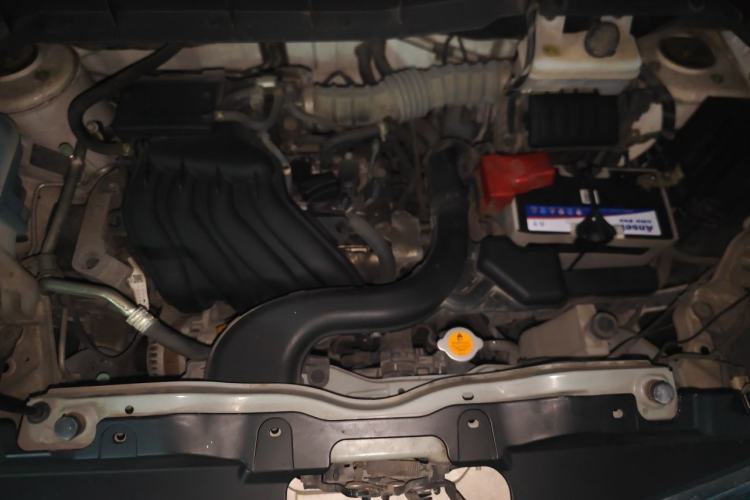 Used Nissan NV200 2016 1.6L CVT Luxury Model Engine Bay