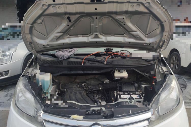 Used Nissan NV200 2016 Revised Version 1.6L CVT Luxury Edition Engine Bay
