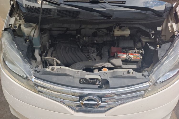 Used Nissan NV200 2016 Revised Version 1.6L CVT Deluxe Edition Engine Bay