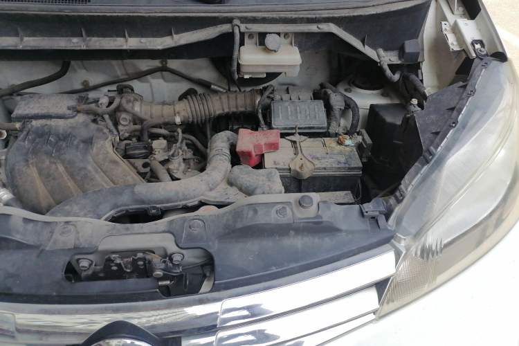 Used Nissan NV200 2016 1.6L CVT Luxury Model Engine Bay Left