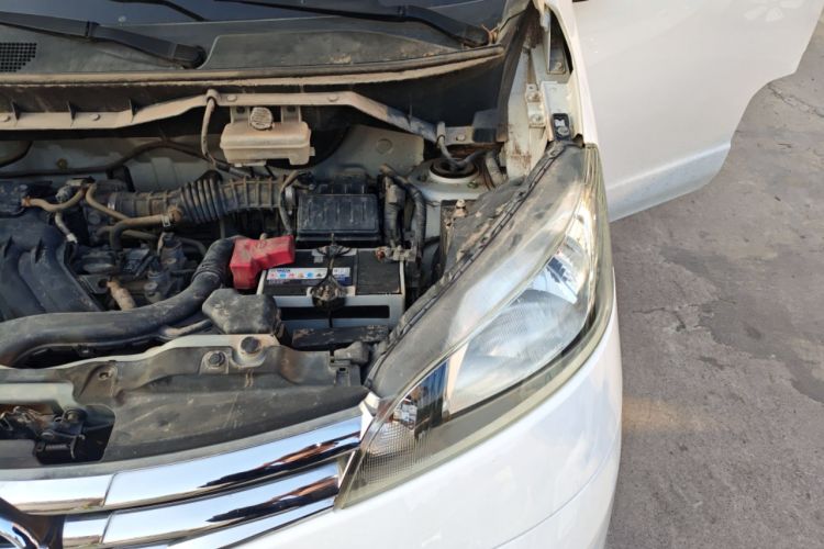 Used Nissan NV200 2016 Revised Version 1.6L CVT Luxury Edition Engine Bay Left