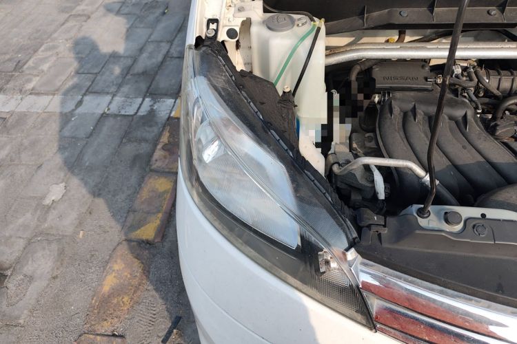 Used Nissan NV200 2016 1.6L CVT Luxury Model Engine Bay Right