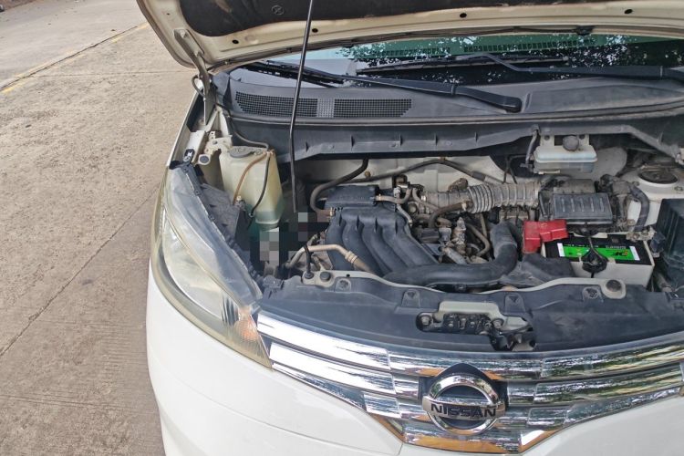 Used Nissan NV200 2016 1.6L CVT Luxury Model Engine Bay Right
