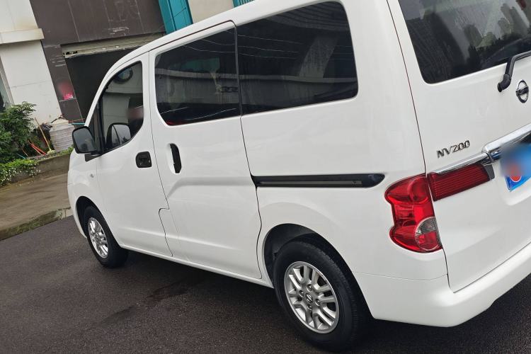 Used Nissan NV200 2016 Revised Version 1.6L Manual Luxury Edition Exterior 3
