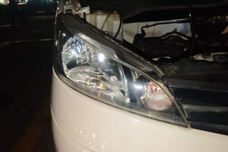 Used Nissan NV200 2016 Revised Version 1.6L CVT Luxury Edition Exterior 6
