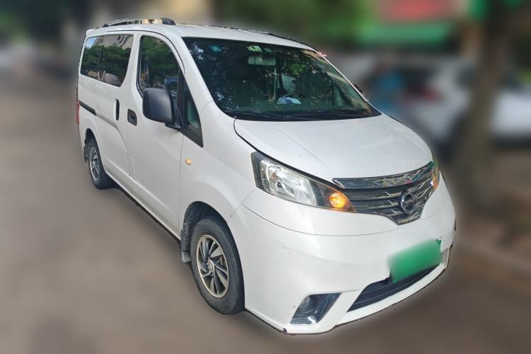 Used Nissan NV200 2016 1.6L CVT Luxury Model Front Right 45 Deg
