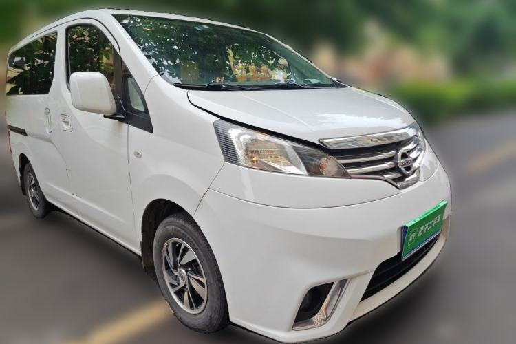 Used Nissan NV200 2016 Revised Version 1.6L CVT Deluxe Edition Front Right 45 Deg