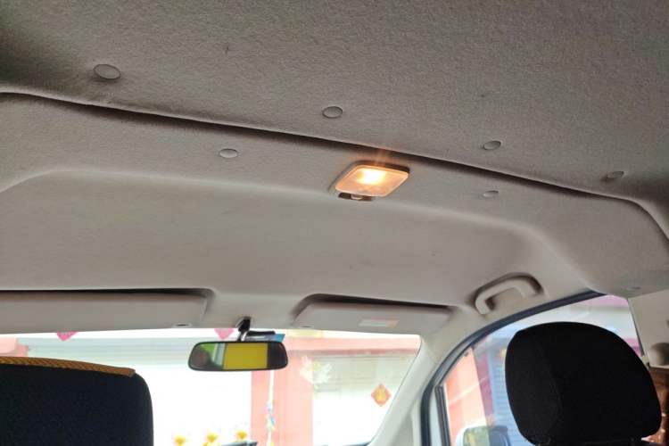 Used Nissan NV200 2016 Revised Version 1.6L CVT Deluxe Edition Headliner