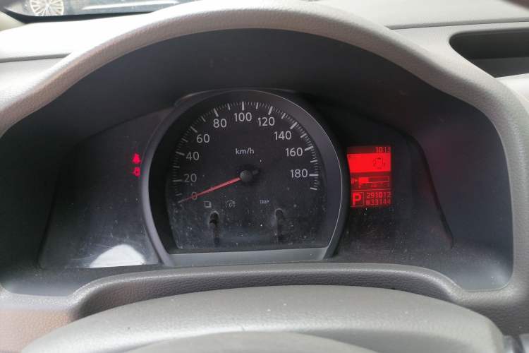 Used Nissan NV200 2016 1.6L CVT Luxury Model Instrument Cluster