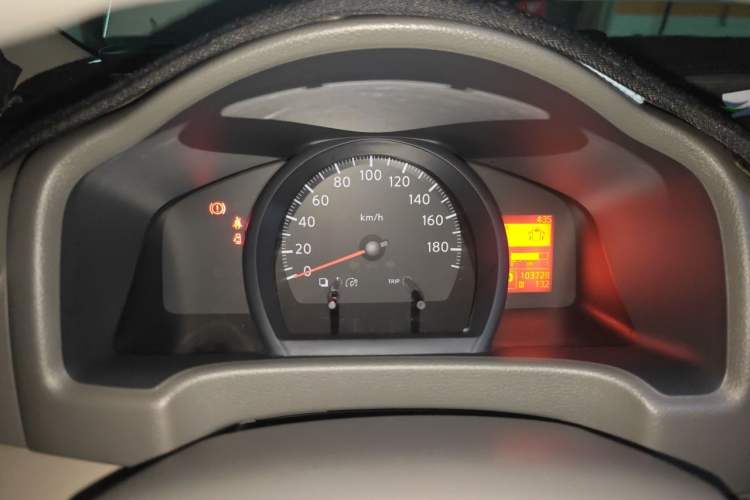 Used Nissan NV200 2016 1.6L CVT Luxury Model Instrument Cluster