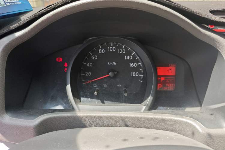Used Nissan NV200 2016 Revised Version 1.6L CVT Deluxe Edition Instrument Cluster