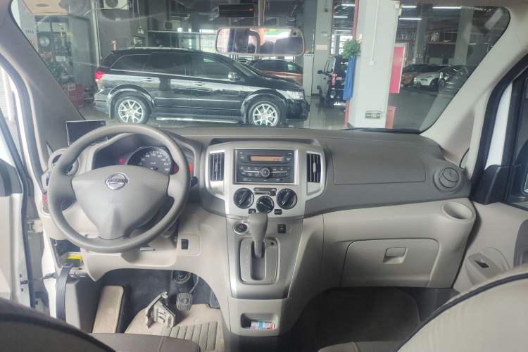 Used Nissan NV200 2016 Revised Version 1.6L CVT Deluxe Edition Interior 1