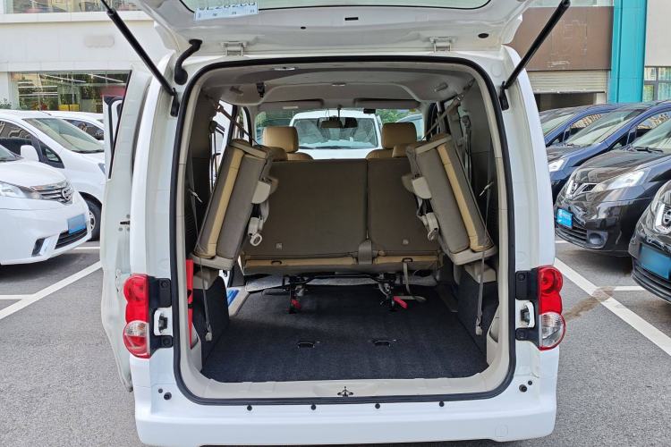 Used Nissan NV200 2016 Revised Version 1.6L CVT Luxury Edition Interior 6