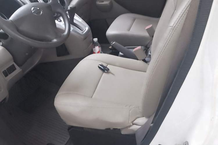 Used Nissan NV200 2016 1.6L CVT Luxury Model Left Front Seat