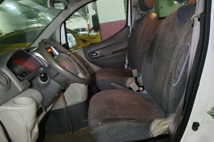 Used Nissan NV200 2016 Revised Version 1.6L Manual Luxury Edition Left Front Seat