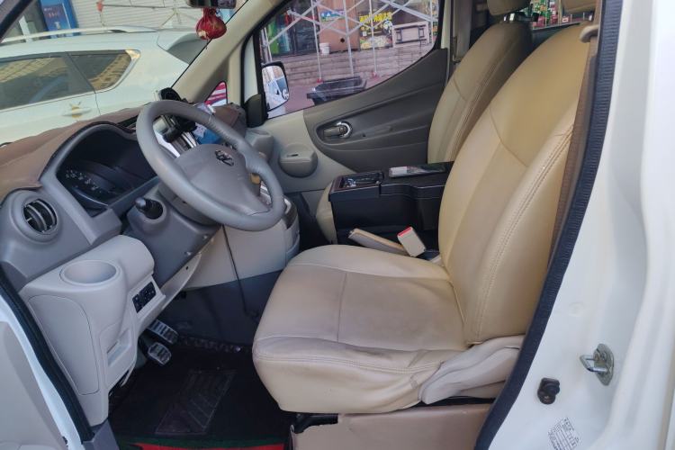 Used Nissan NV200 2016 1.6L CVT Deluxe Model Left Front Seat