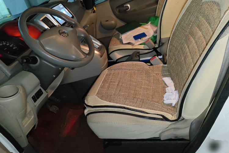 Used Nissan NV200 2016 Revised Version 1.6L CVT Luxury Edition Left Front Seat