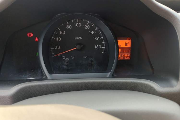 Used Nissan NV200 2016 1.6L CVT Luxury Model Odometer Close Up